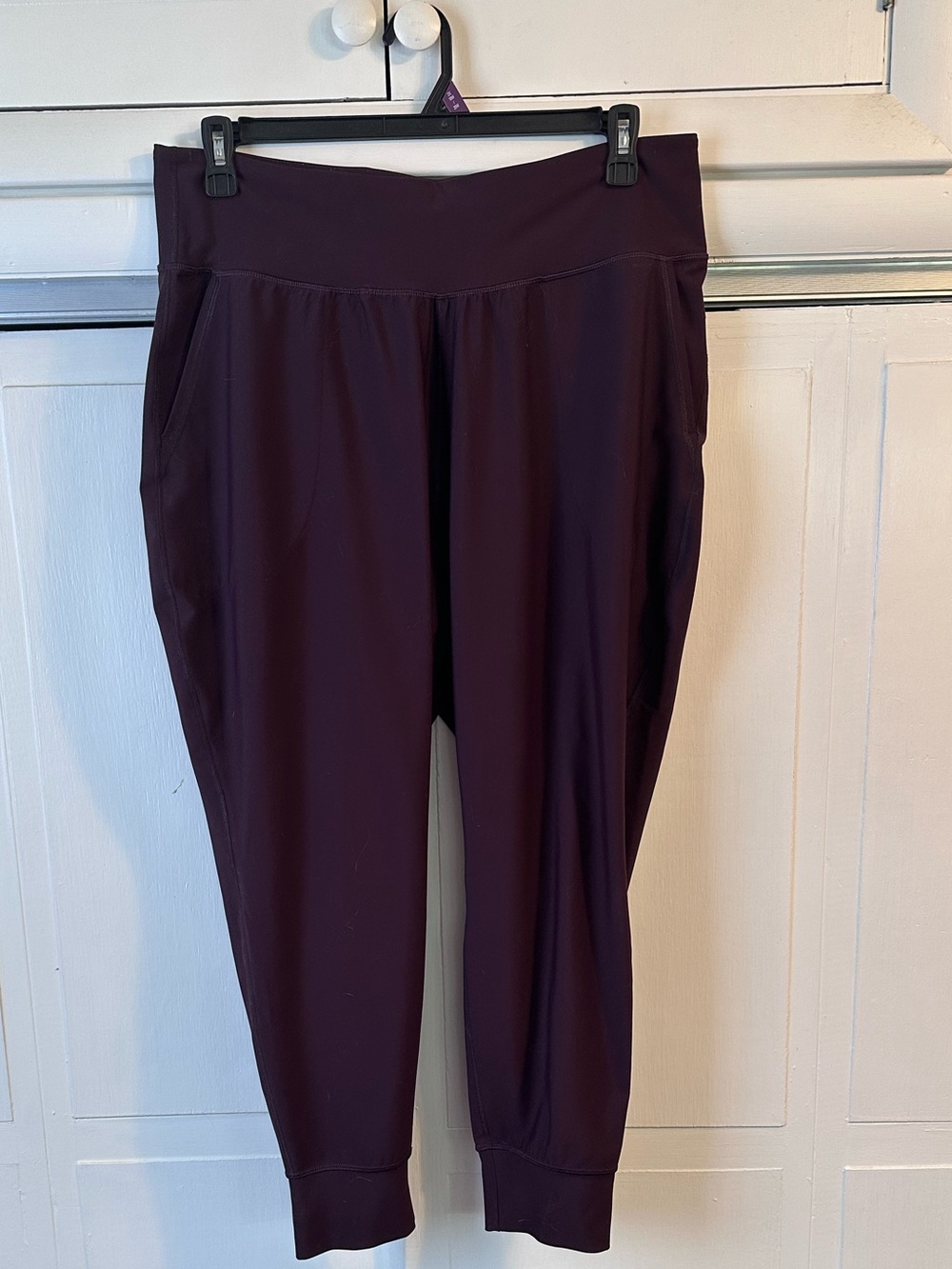 Old Navy Active Women's High-Waisted Joggers — Maroon